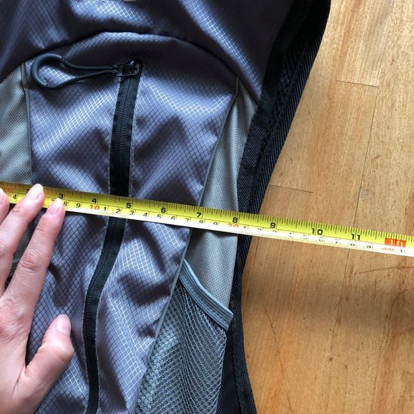 Duro Sport Hiking Cycling Hydration Backpack Sport Daypack Bag, NO BLADDER - Picture 8 of 9